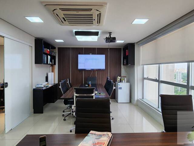 Salão Comercial para Venda em Manaus - 4