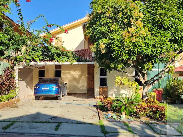 #1112 - Casa em condomínio para Venda em Manaus - AM