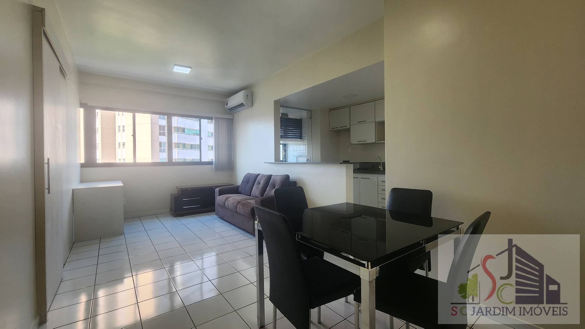 Metropólis - Alugo apartamento de 1 suíte (Loft) no Bairro Parque Dez.