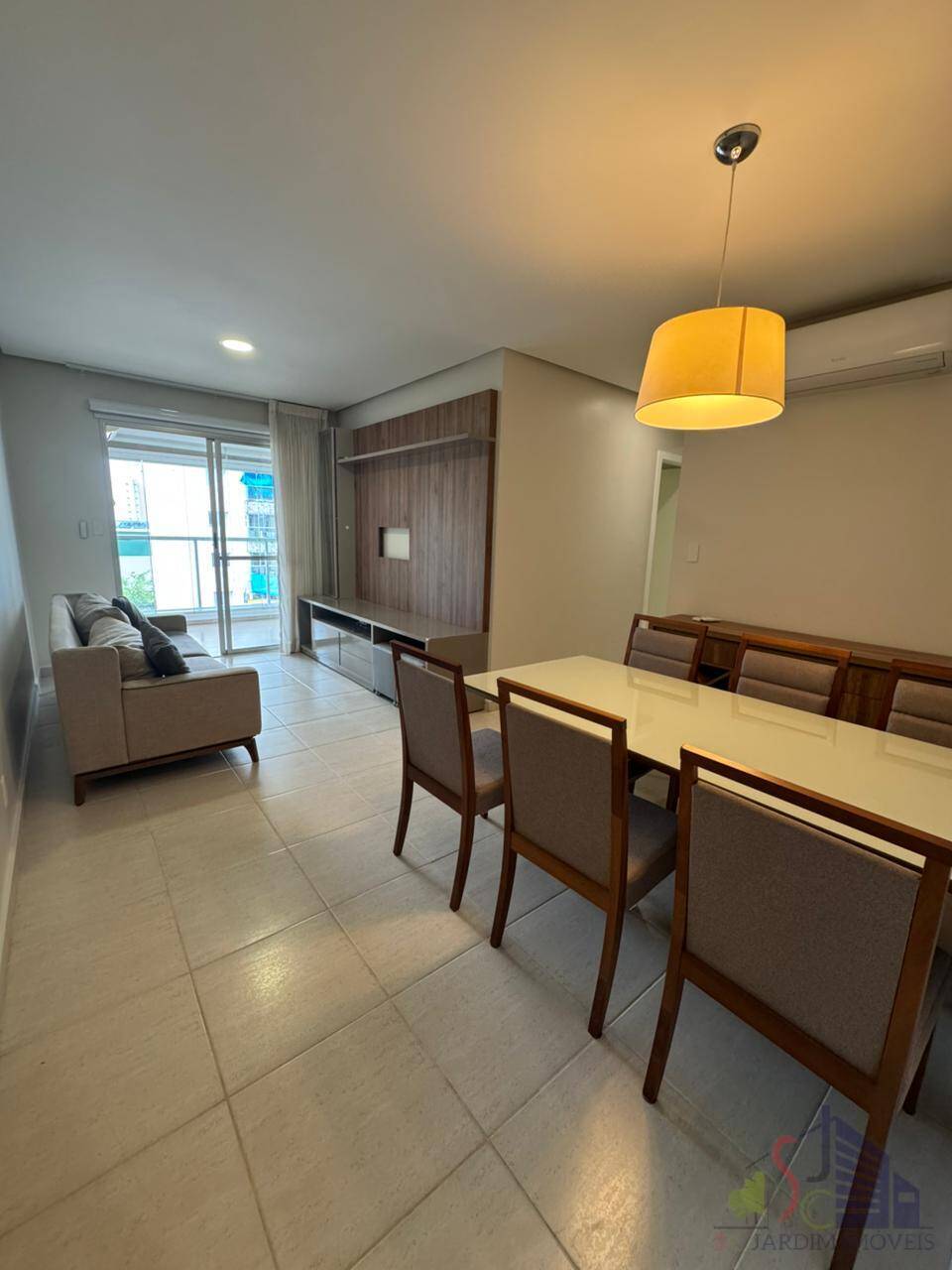 Apartamento para alugar com 3 quartos, 98m² - Foto 1