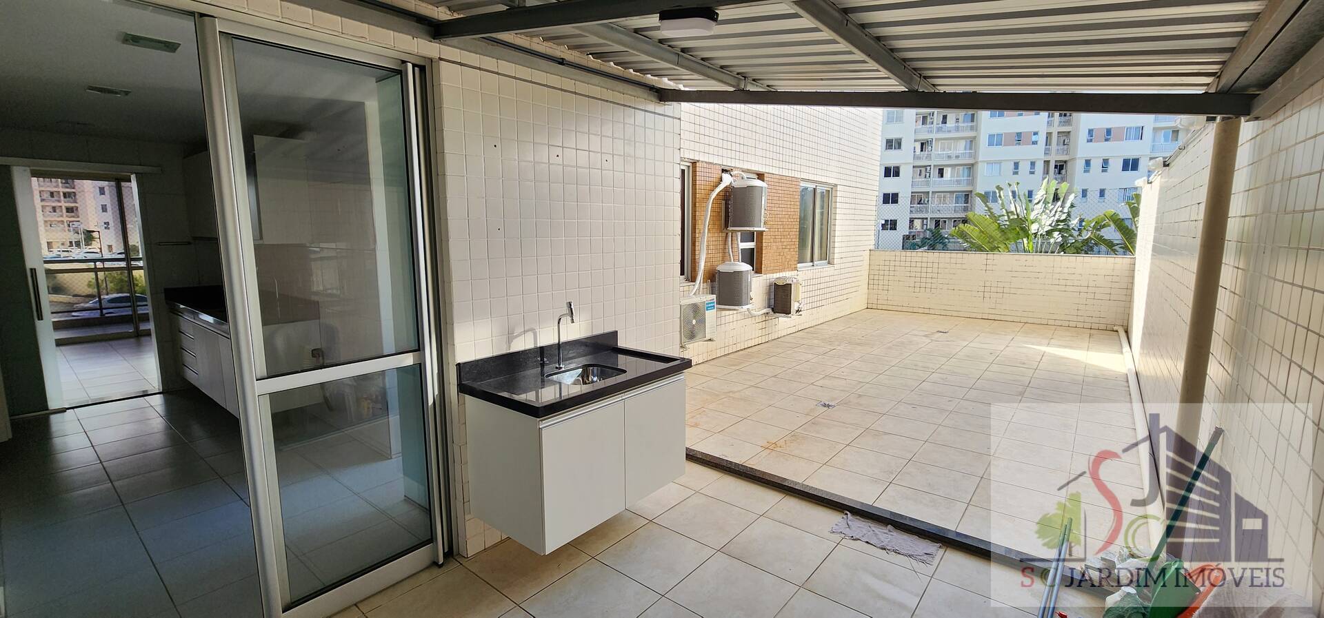 Apartamento para alugar com 4 quartos, 151m² - Foto 12