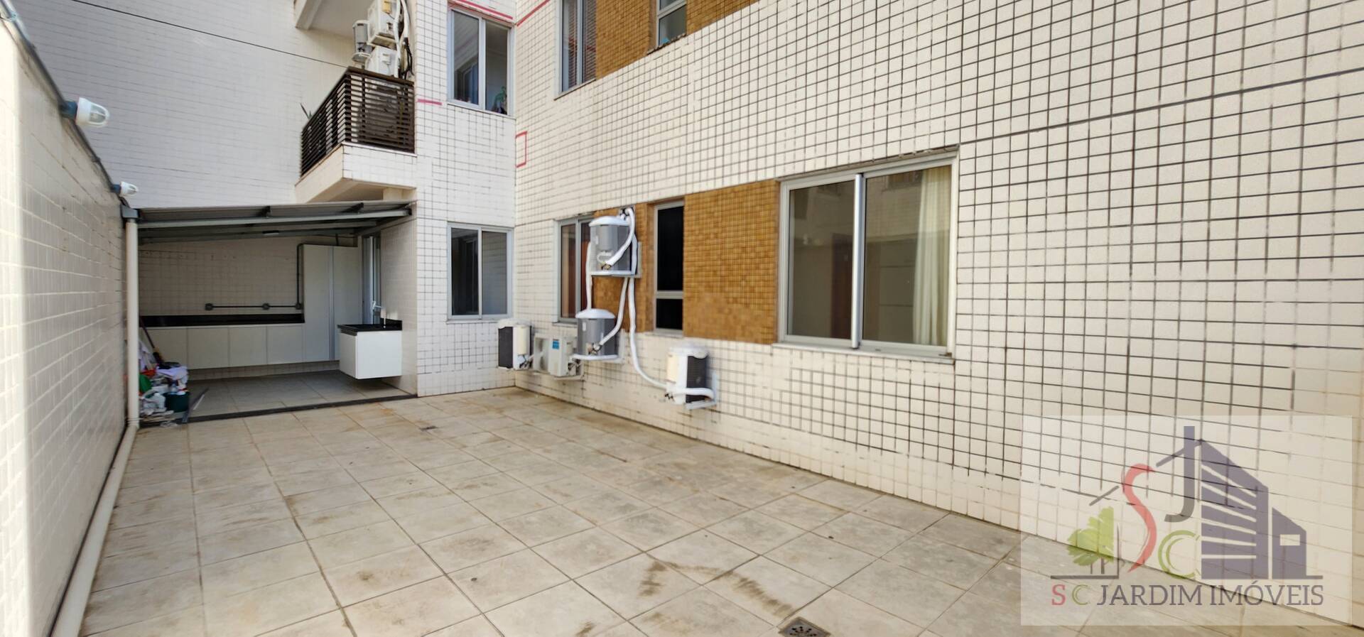 Apartamento para alugar com 4 quartos, 151m² - Foto 14