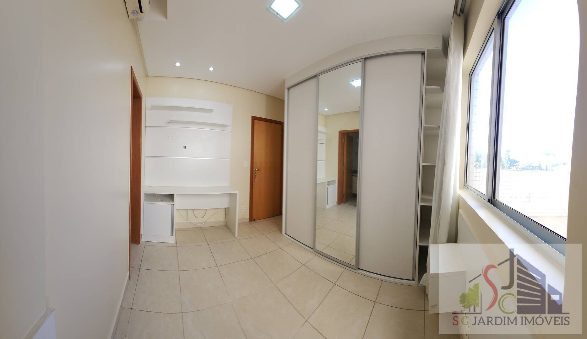 Apartamento para alugar com 4 quartos, 151m² - Foto 17
