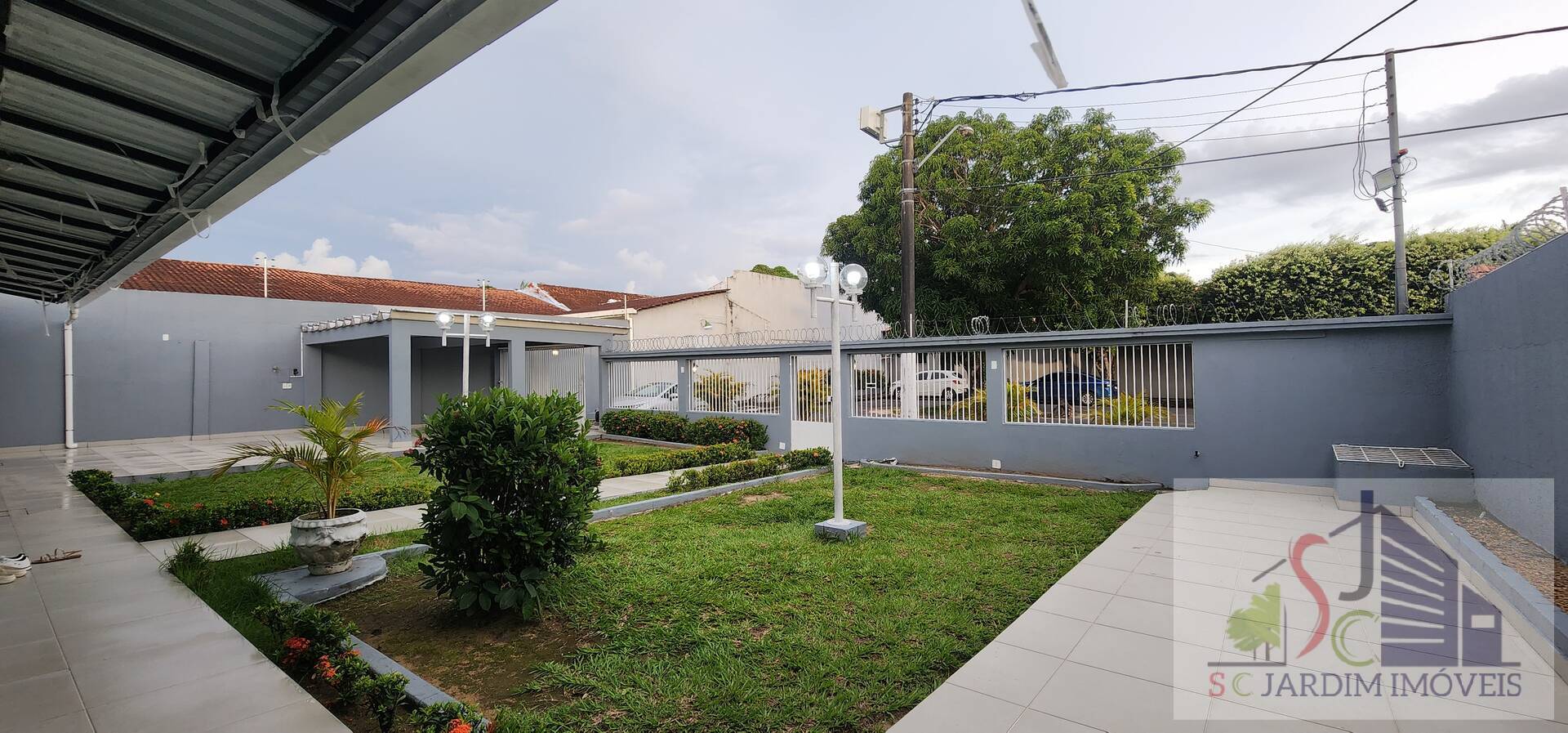 Casa à venda com 4 quartos, 283m² - Foto 3