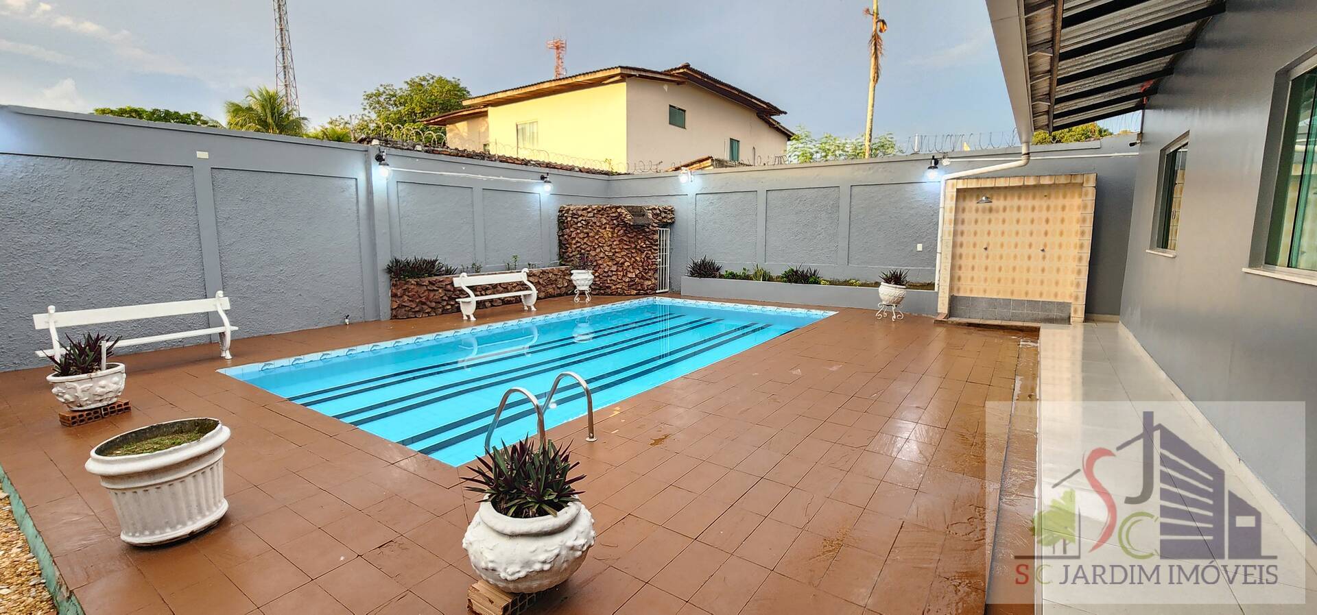 Casa à venda com 4 quartos, 283m² - Foto 4
