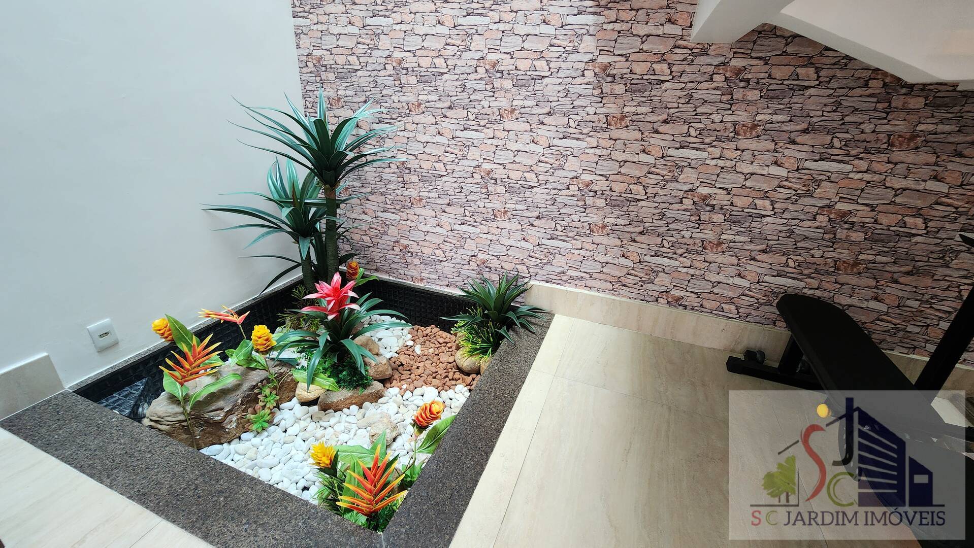 Casa à venda com 5 quartos, 234m² - Foto 8