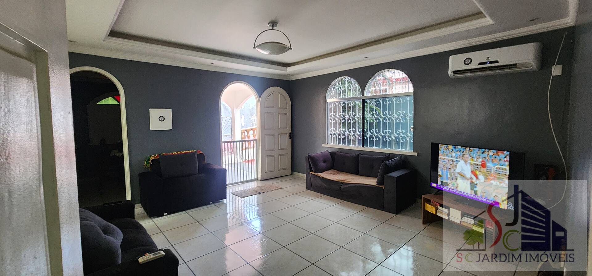 Casa à venda com 3 quartos, 221m² - Foto 3